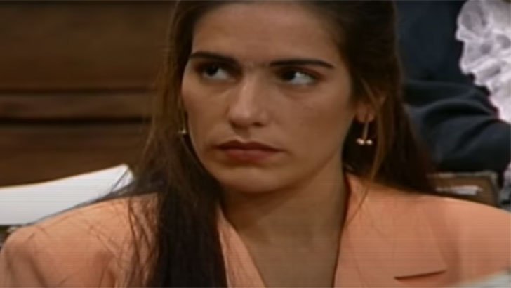 (Foto: Reprodução/TV Globo/Mulheres de Areia) Foto em Mulheres de Areia: Ruth assume