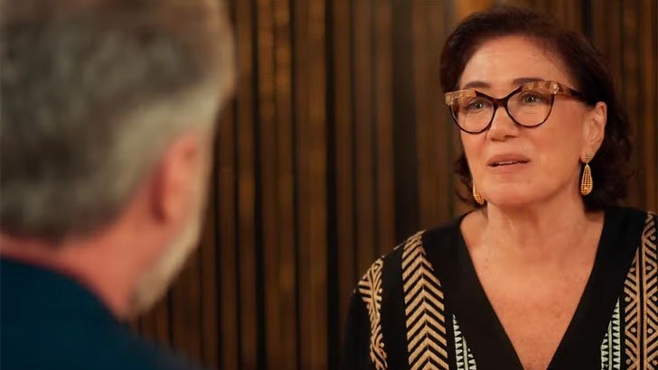 Fuzuê: Bebel expulsa César do apartamento dela Foto em Fuzuê: Bebel expulsa César do apartamento dela