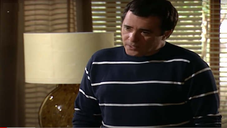 Paraíso Tropical: Antenor é preso e pede perdão a Paula Foto em Paraíso Tropical: Antenor é preso