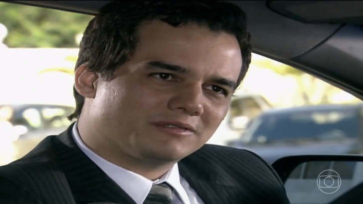 Paraíso Tropical: Olavo encontra Taís e percebe que Paula está viva Foto em Paraíso Tropical: Olavo encontra Taís