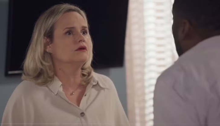 Elas por Elas: Vilma depõe e derruba o álibi de Roberto Foto em Elas por Elas: Vilma depõe