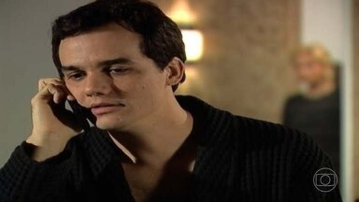 Paraíso Tropical: Olavo planeja dar herdeiro para Antenor Foto em Paraíso Tropical: Olavo planeja