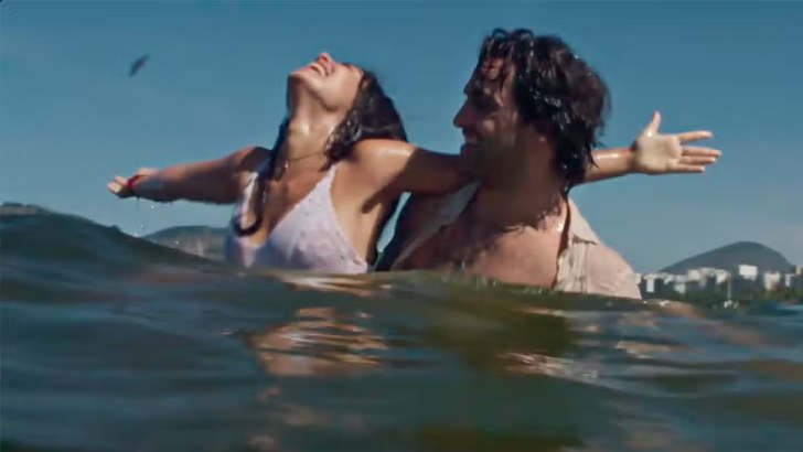 Foto em No Rancho Fundo: Quinota vê o mar