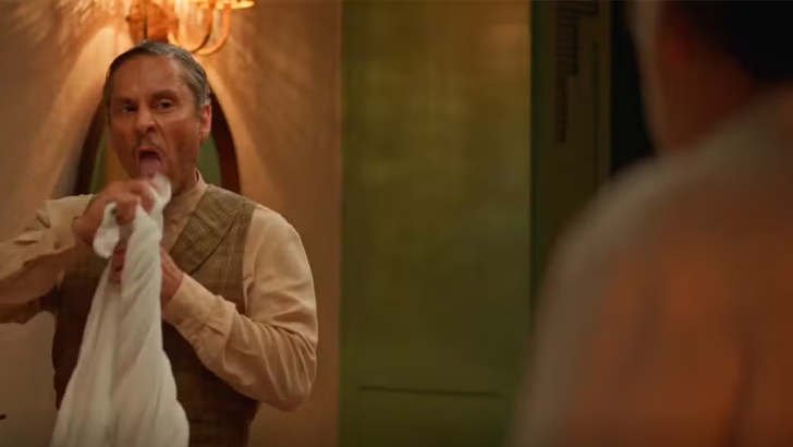 Foto em No Rancho Fundo: Seu Tico bate em Ariosto