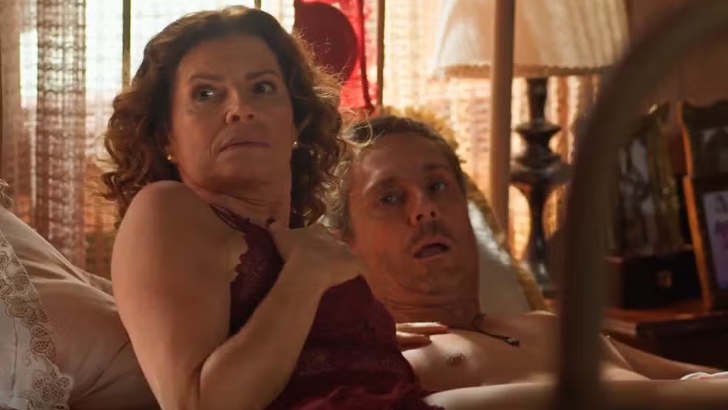 (Foto: TV Globo/No Rancho Fundo) Foto em Rancho Fundo: Zefa Leonel pega Seu Tico