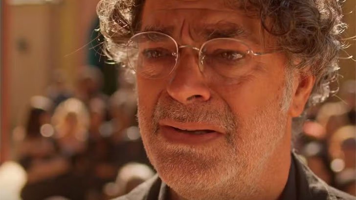 Rancho Fundo: Ariosto chora diante de Artur e implora por segredo Foto em Rancho Fundo: Ariosto chora