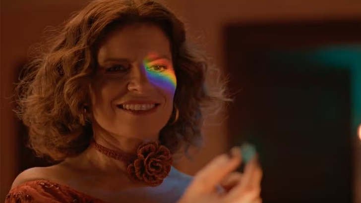 Rancho Fundo: Deodora usa nova turmalina paraíba para chantagear Ariosto Foto em Rancho Fundo: Deodora usa nova turmalina