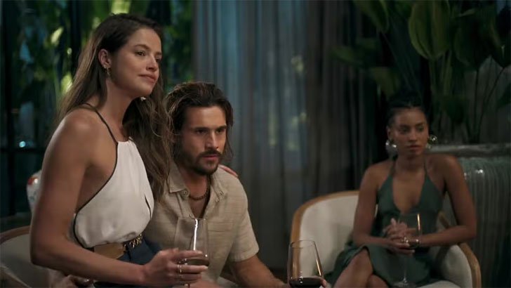 Mania de Você: Viola descobre que Rudá é namorado de Luma Foto em Mania de Você: Viola descobre...