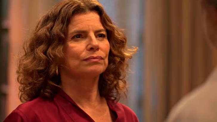 No Rancho Fundo: Deodora convence Ariosto a apresentá-la para a cidade como esposa fOTO EM No Rancho Fundo: Deodora convence..