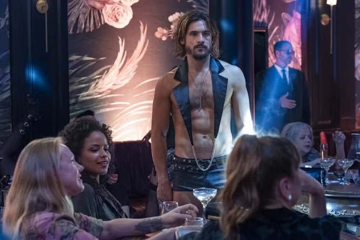 Mania de Você: Rudá cai em golpe de Mavi Foto em Mania de Você: Rudá