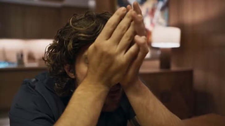 Mania de Você: Mércia assusta Mavi e faz previsão ameaçadora Foto em Mania de Você: Mércia...