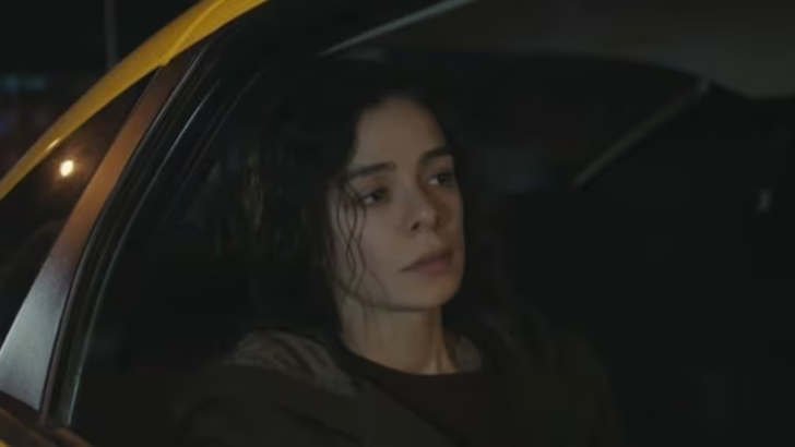 (Foto: Reprodução/Record/Força de Mulher) Foto em Força de Mulher: Bahar revela...