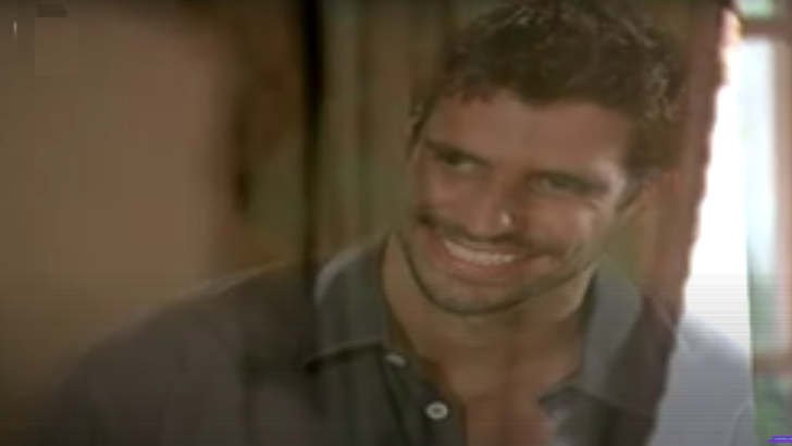 Foto em Alma Gêmea: Guto atormenta...