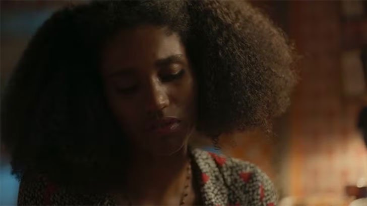 (Foto: Globo/Garota do Momento) Foto em Garota do Momento: Glorinha abre o jogo