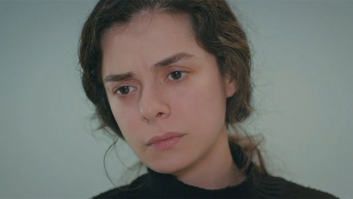 Força de Mulher: Bahar decide se afastar de Arif Foto em Força de Mulher: Bahar decide se afastar de Arif