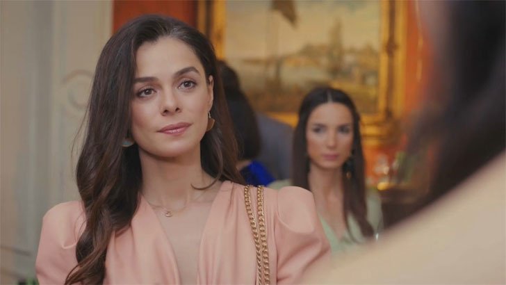 Foto em Força de Mulher: Bahar surpreende...