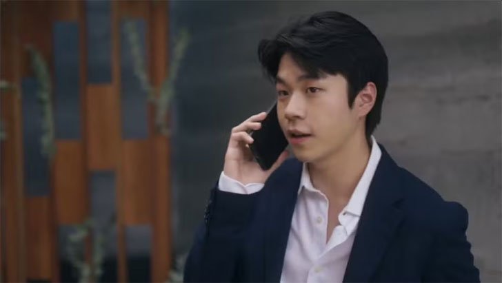 Volta por Cima: Jin dribla segurança e liga para Tati Foto em Volta por Cima: Jin dribla segurança e liga para Tati