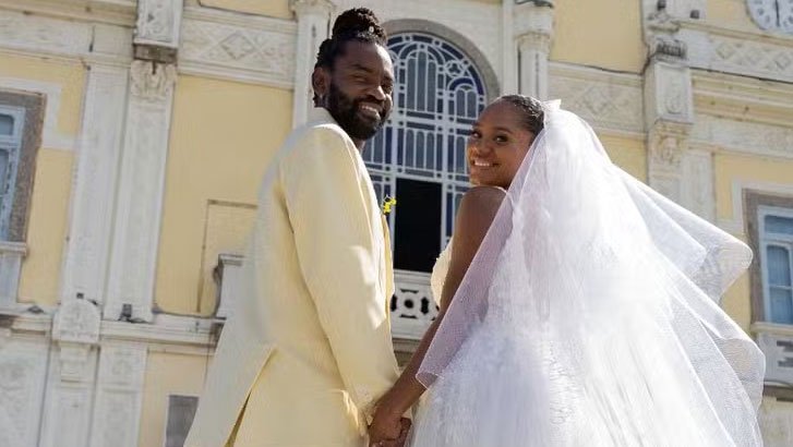 Foto em Volta por Cima: Madá e Jão se casam