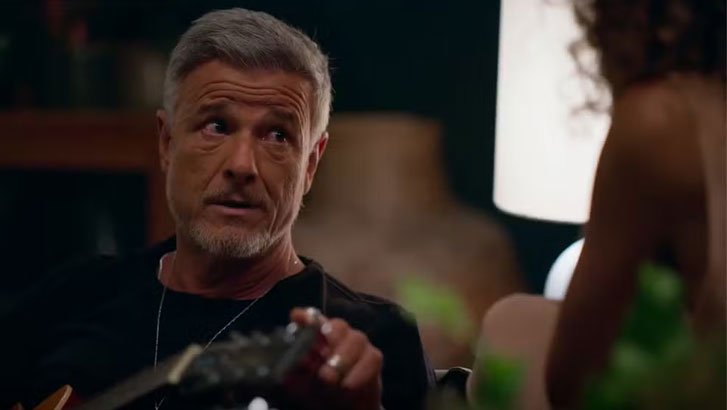 Foto em Dona de Mim: Tânia sugere que Jaques roube