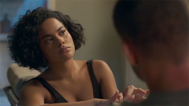 Foto em Vale Tudo: Maria de Fátima fica desconfiada