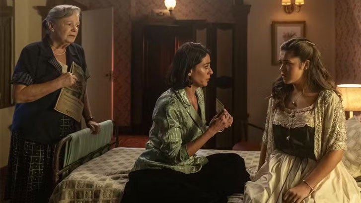 Garota do Momento: Bia descobre a verdade sobre sua família Foto em Garota do Momento: Bia descobre a verdade sobre sua família