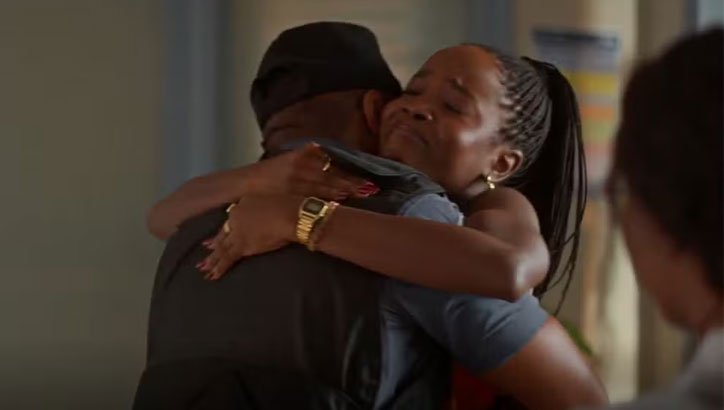 (Foto: TV Globo/Dona de Mim) Foto em Dona de Mim: Leo e Marlon revivem passado