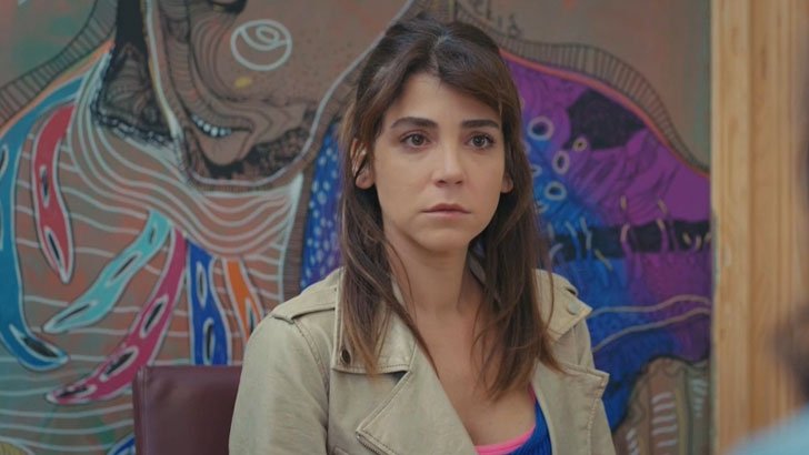 Força de Mulher: Ceyda não consegue contar a verdade para Raif Foto em Força de Mulher: Ceyda não consegue contar a verdade para Raif