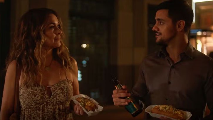 (Foto:TV Globo/Dona de Mim) Foto em Dona de Mim: Filipa dorme na casa de Danilo e ele se declara