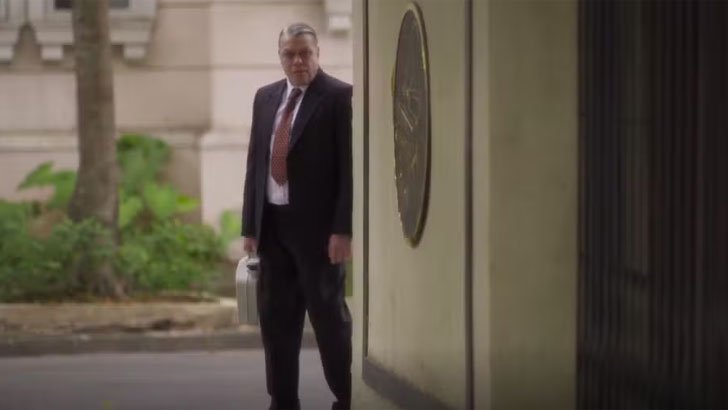 Garota do Momento: Juliano ‘surta’ e se vinga incendiando a boate de Ligia Foto em Garota do Momento: Juliano 'surta' e se vinga incendiando a boate de Ligia