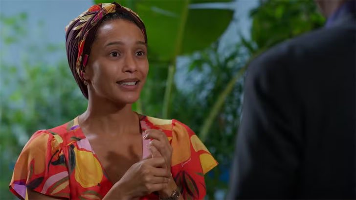 Foto em Vale Tudo: Raquel beija novo affair na frente de Ivan e Heleninha....