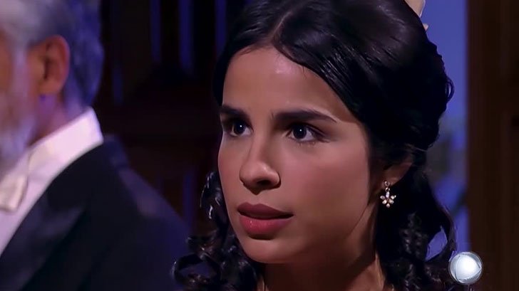 (Foto: Record/A Escrava Isaura) Foto em A Escrava Isaura: Malvina hesita, mas se casa