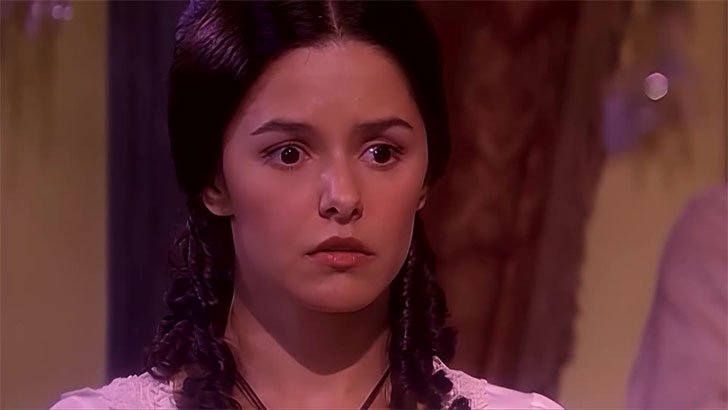 Foto em A Escrava Isaura: Leôncio leva mordida de Isaura