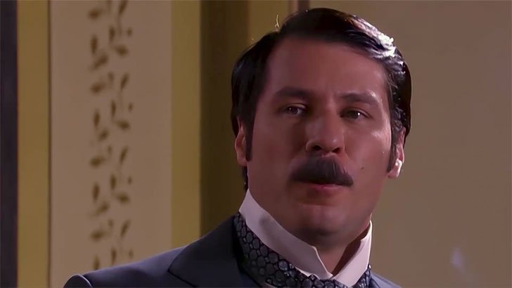 Foto em A Escrava Isaura: Leôncio gratifica quem lhe trouxer Isaura