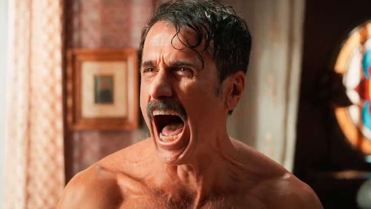 Foto em Êta Mundo Melhor!: Ernesto é humilhado no bar e sai pelado pela rua